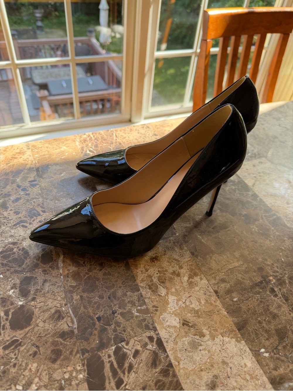Classic Black Patent Pointed-Toe Pumps, Like New, Size 8.5 - Picture 2 of 8